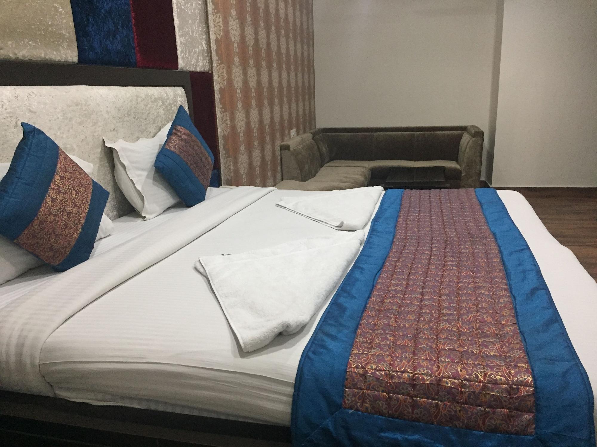 Hotel Apra Inn 뉴델리 외부 사진