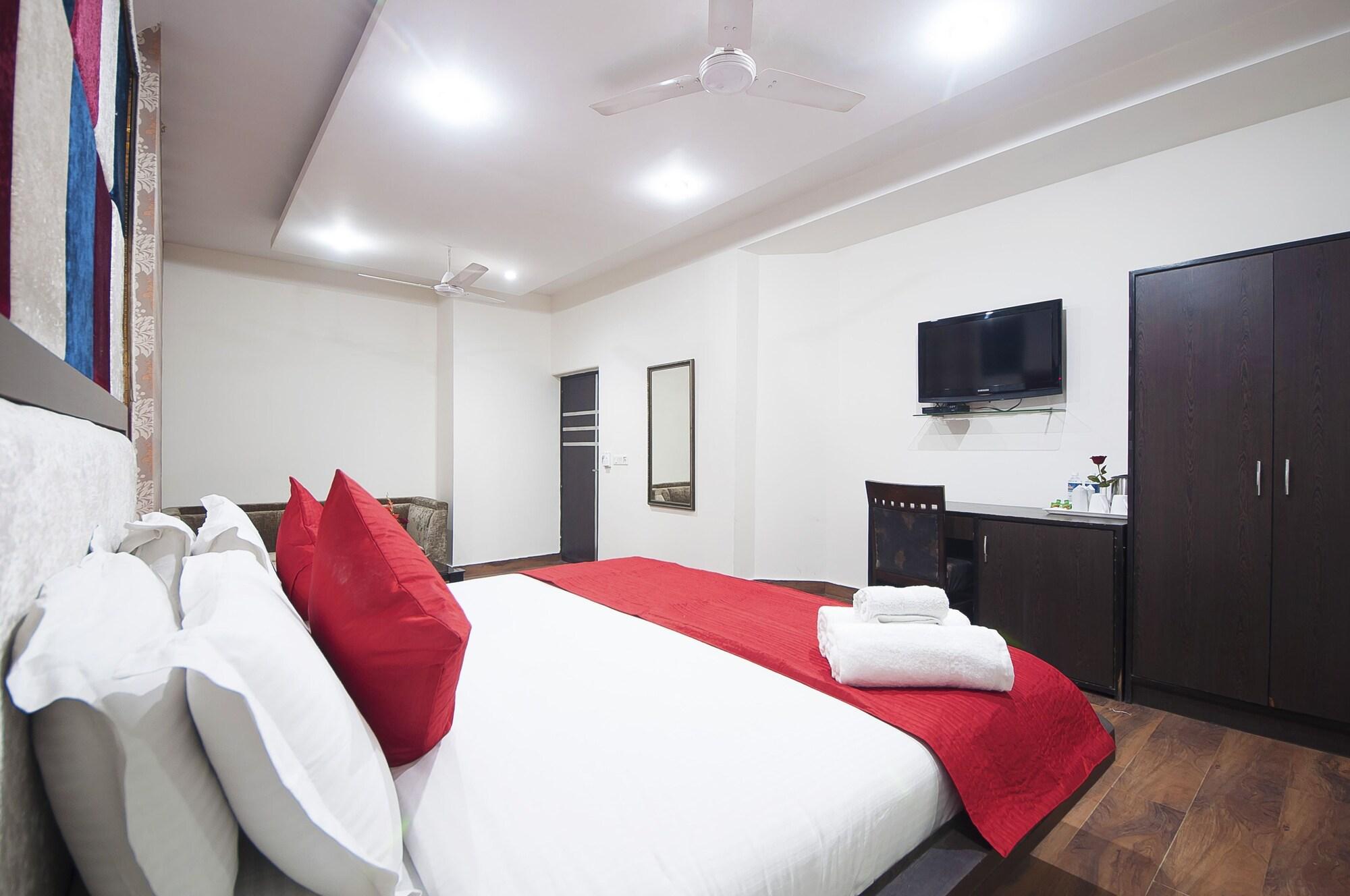 Hotel Apra Inn 뉴델리 외부 사진