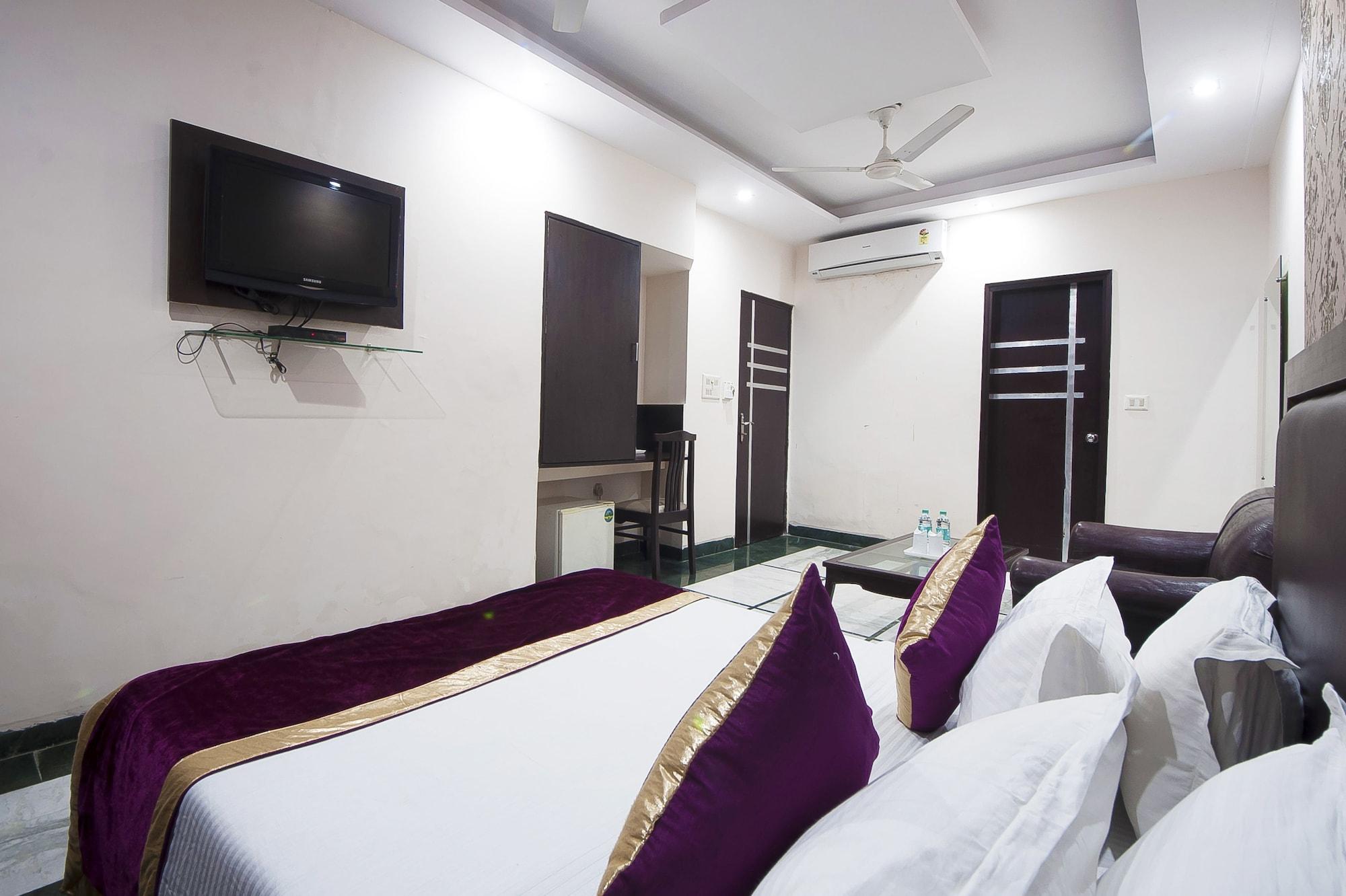 Hotel Apra Inn 뉴델리 외부 사진