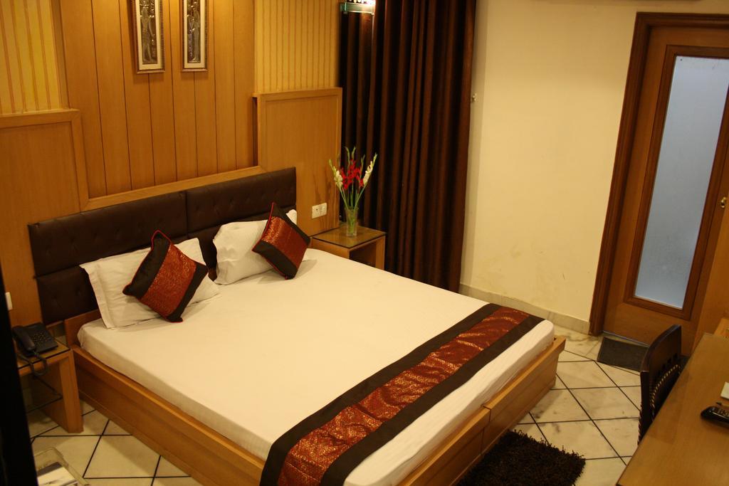 Hotel Apra Inn 뉴델리 객실 사진