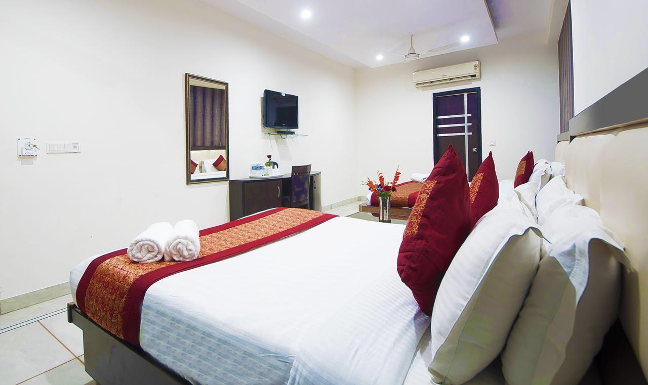 Hotel Apra Inn 뉴델리 외부 사진