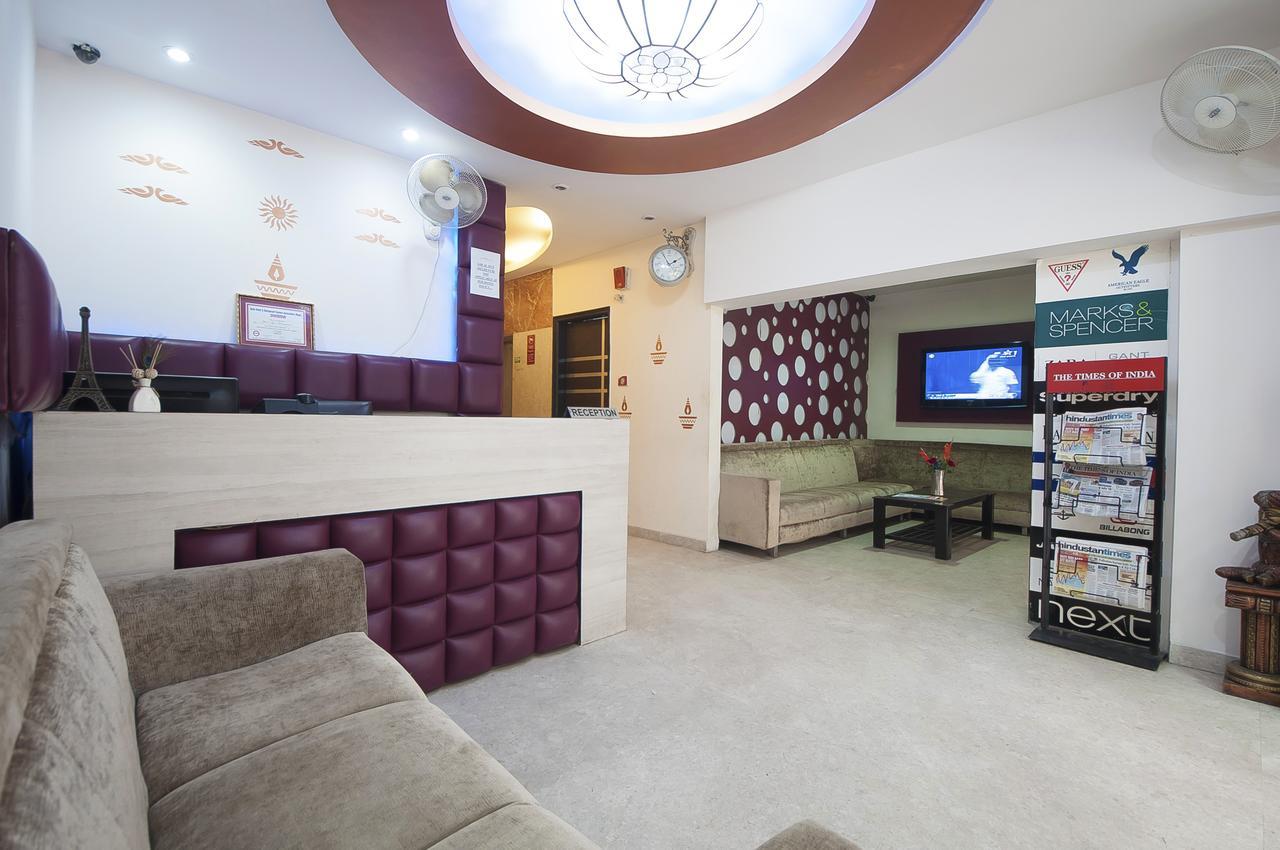 Hotel Apra Inn 뉴델리 외부 사진