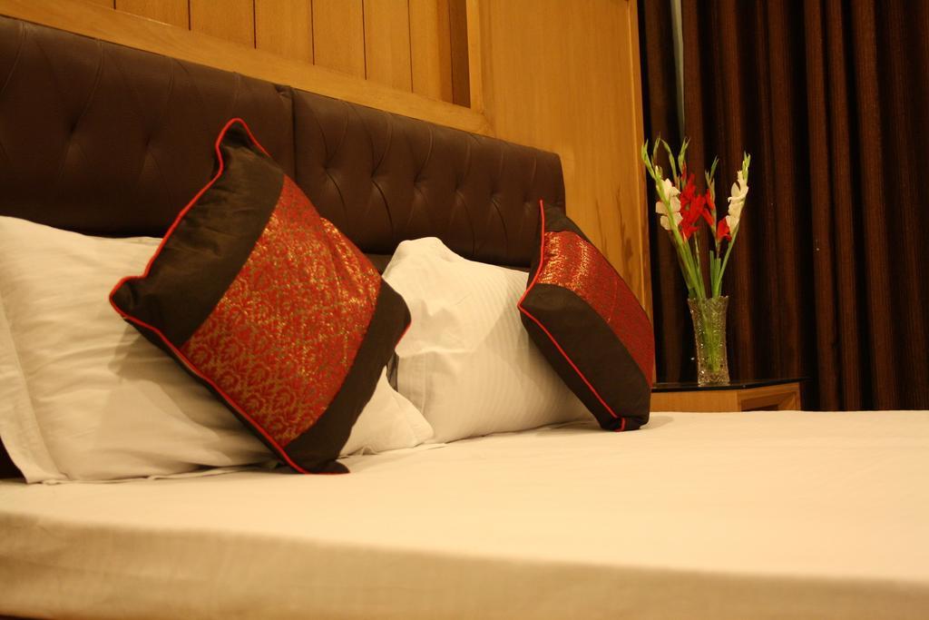 Hotel Apra Inn 뉴델리 외부 사진