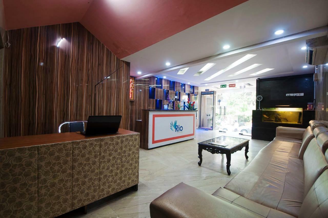 Hotel Apra Inn 뉴델리 외부 사진